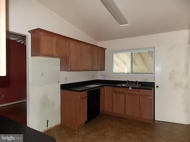 3716 Pinelea Road Baltimore, MD 21244 - Photo 7 of 24 Kitchen