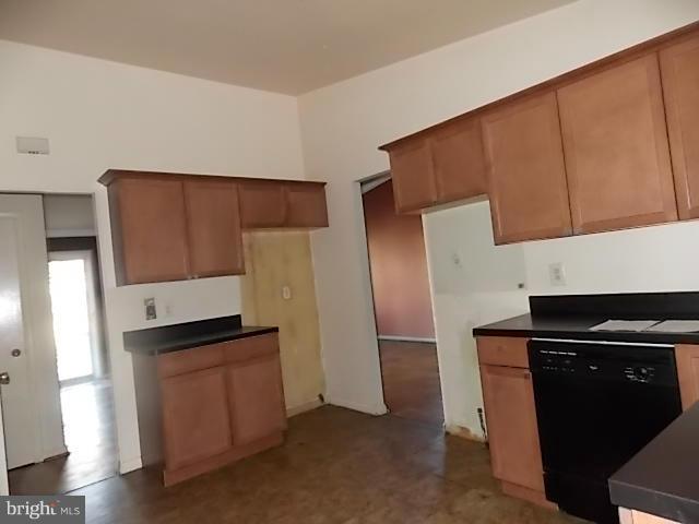 3716 Pinelea Road Baltimore, MD 21244 - Photo 8 of 24 Kitchen