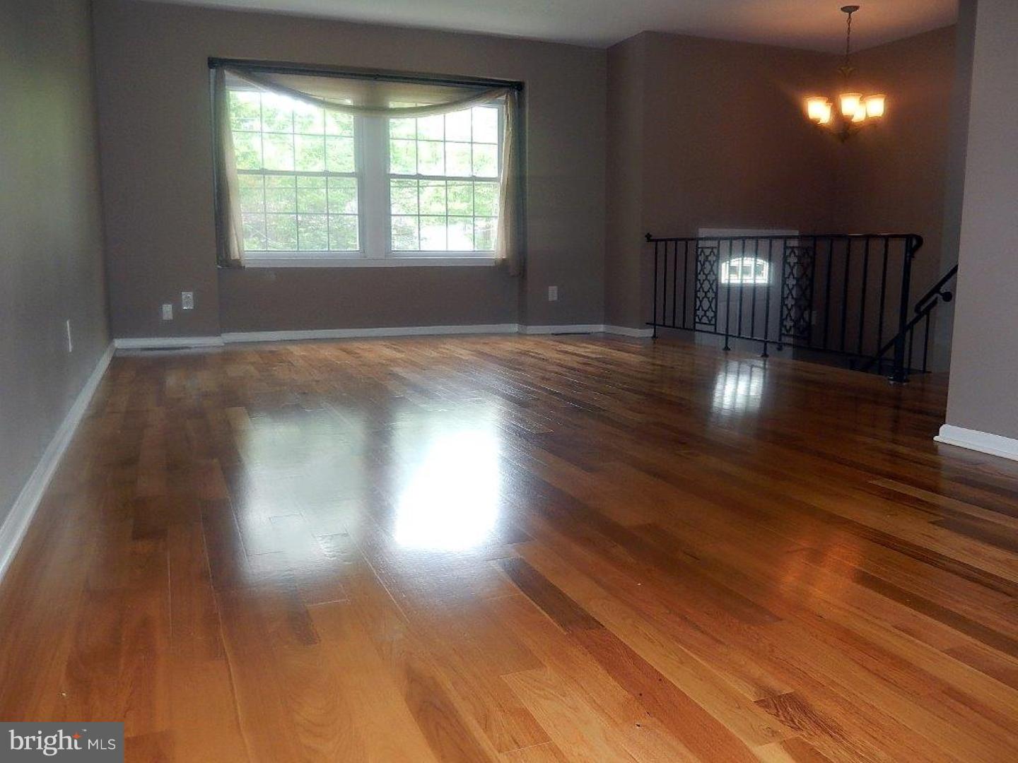 1606 Red Oak Road Williamstown, NJ 08094 - Photo 11 of 24 Gallery Image 11