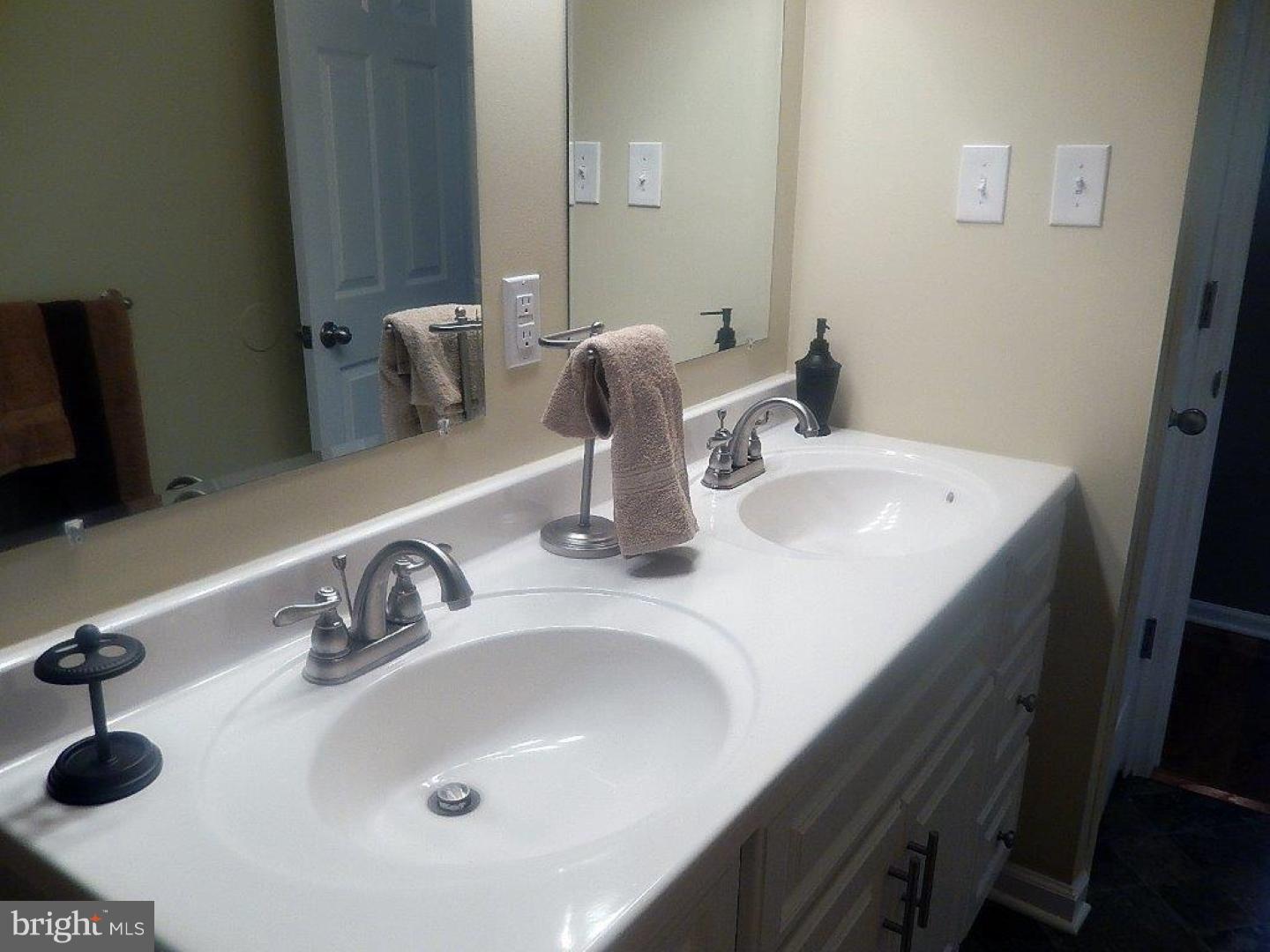 1606 Red Oak Road Williamstown, NJ 08094 - Photo 16 of 24 Gallery Image 16