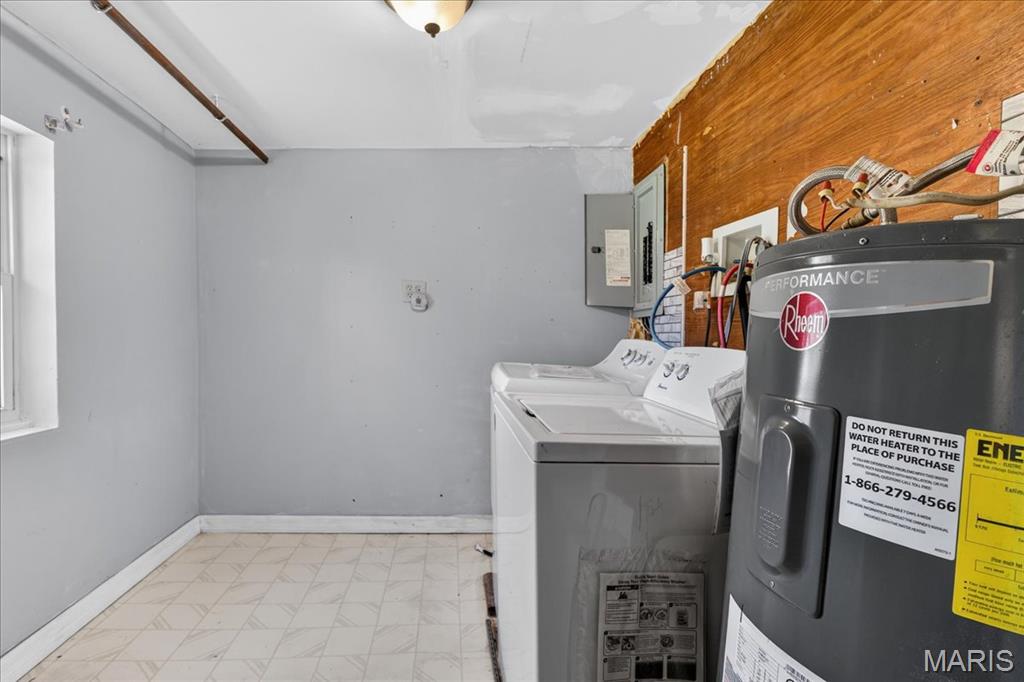 4267 Old Road De Soto, MO 63020 - Photo 17 of 24