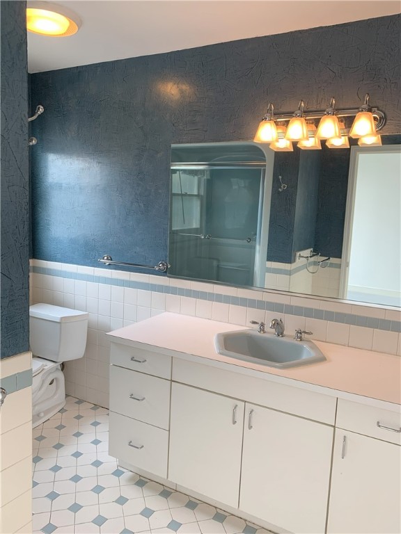 68 Locust Street, Unit 7 Providence, RI 02906 - Photo 12 of 18 Full Bath