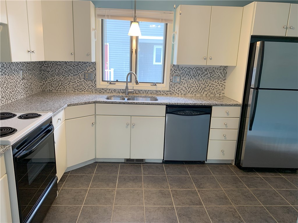 68 Locust Street, Unit 7 Providence, RI 02906 - Photo 6 of 18 Kitchen