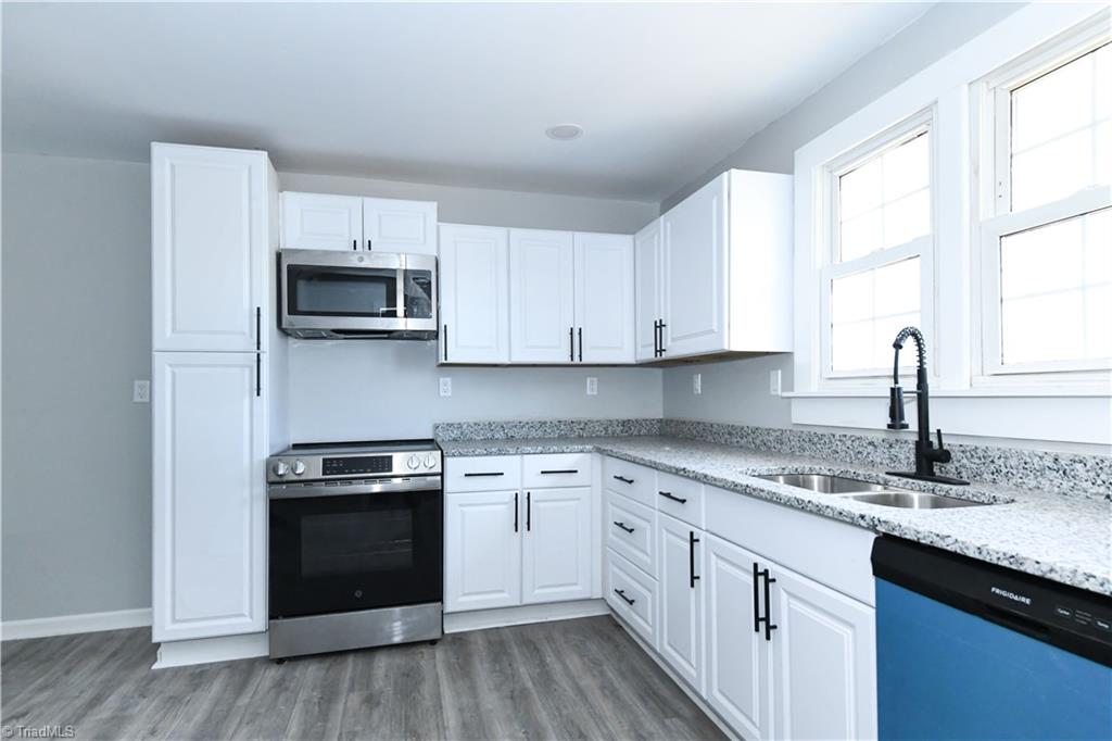 1618 Connor Place High Point, NC 27260 - Photo 9 of 18