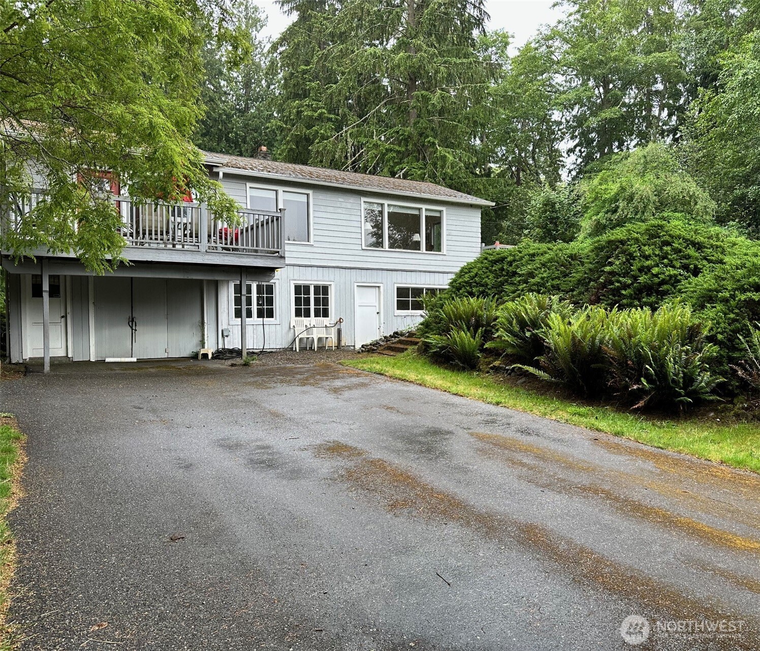 6353 Bayview Road Clinton, WA 98236 - Photo 1 of 21 Gallery Image 1