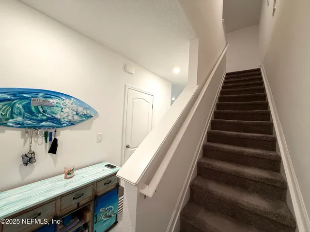 a view of entryway and hall