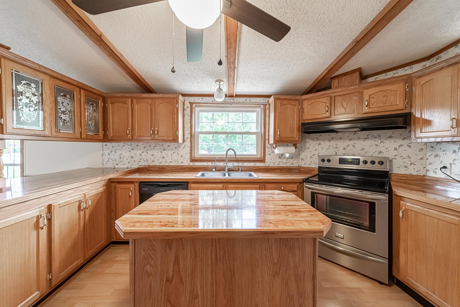 50819 Portage Road South Bend, IN 46628 - Photo 7 of 21