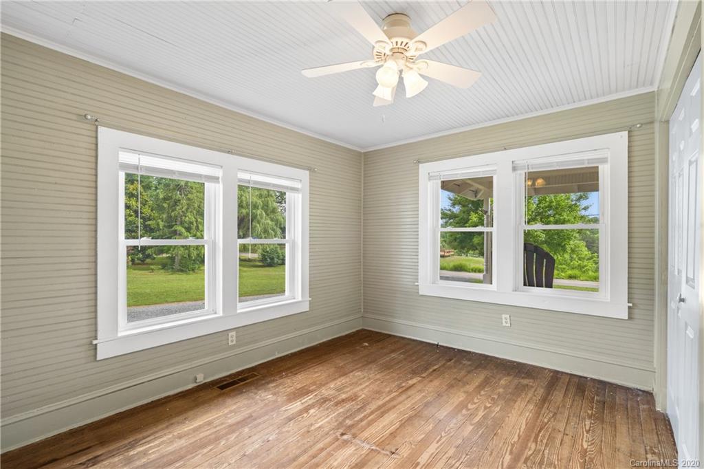 629 Jupiter Road Weaverville, NC 28787 - Photo 11 of 16 Gallery Image 11