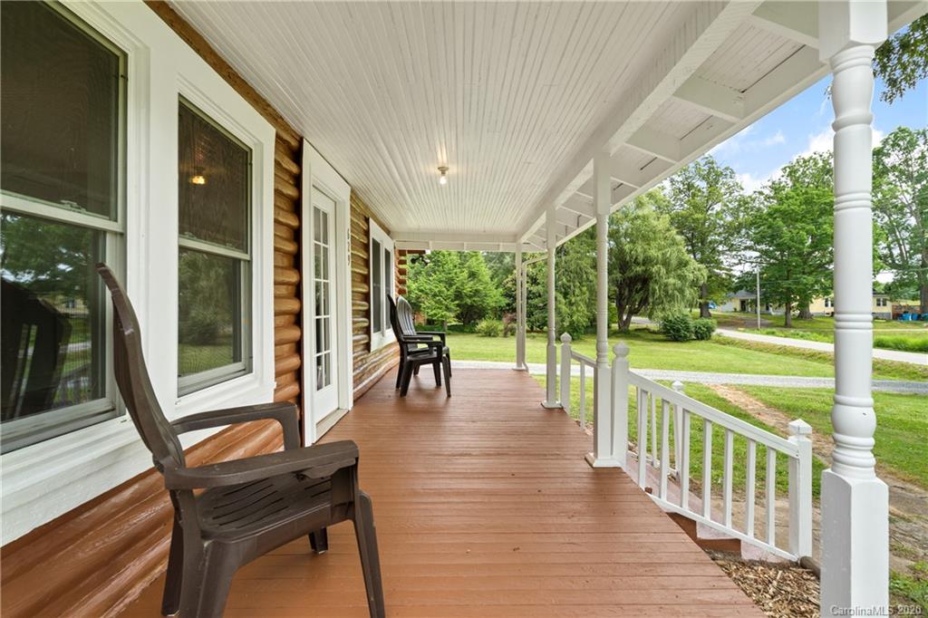 629 Jupiter Road Weaverville, NC 28787 - Photo 3 of 16 Gallery Image 3