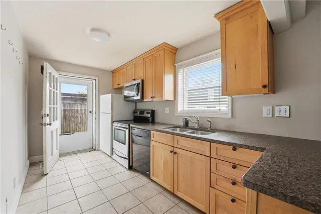 $131,000 | 4430 Jarboe Street, Kansas City, MO 64111