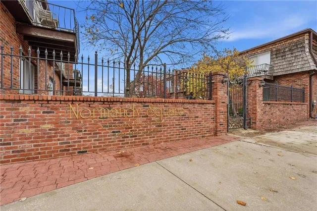 $131,000 | 4430 Jarboe Street, Kansas City, MO 64111