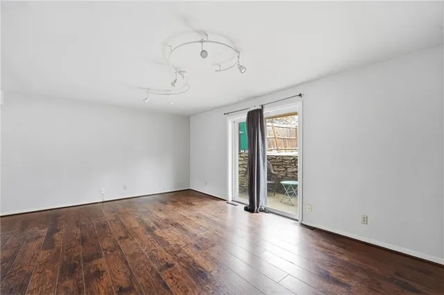 $131,000 | 4430 Jarboe Street, Kansas City, MO 64111