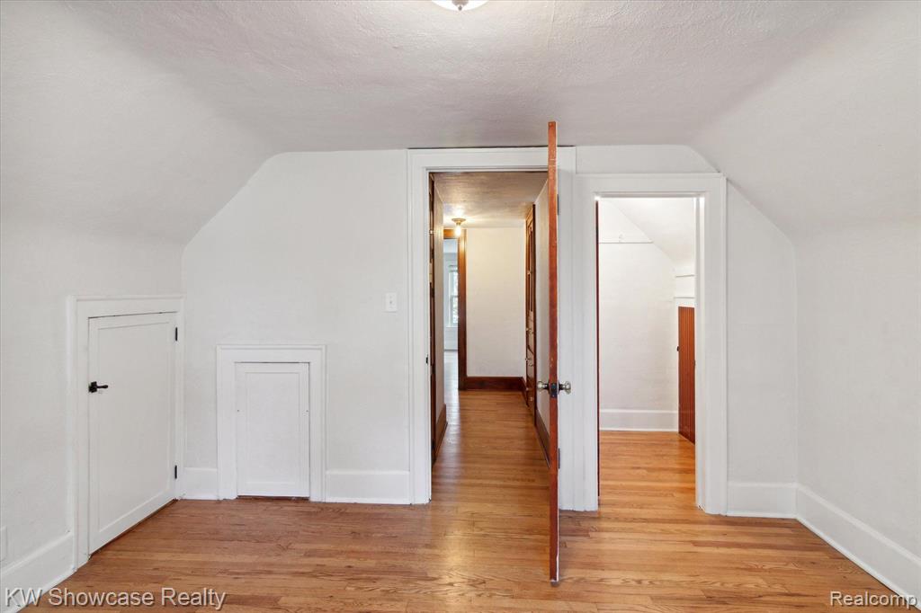 6284 Silver Lake Road Linden, MI 48451 - Photo 27 of 53