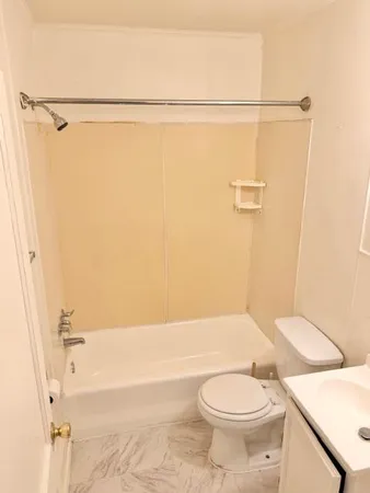 $1,200 | 27 East Main Street, Unit 303, Westminster, MD 21157