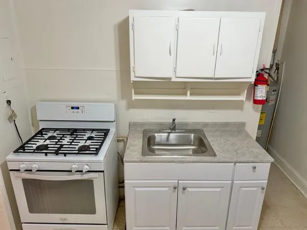 $1,200 | 27 East Main Street, Unit 303, Westminster, MD 21157