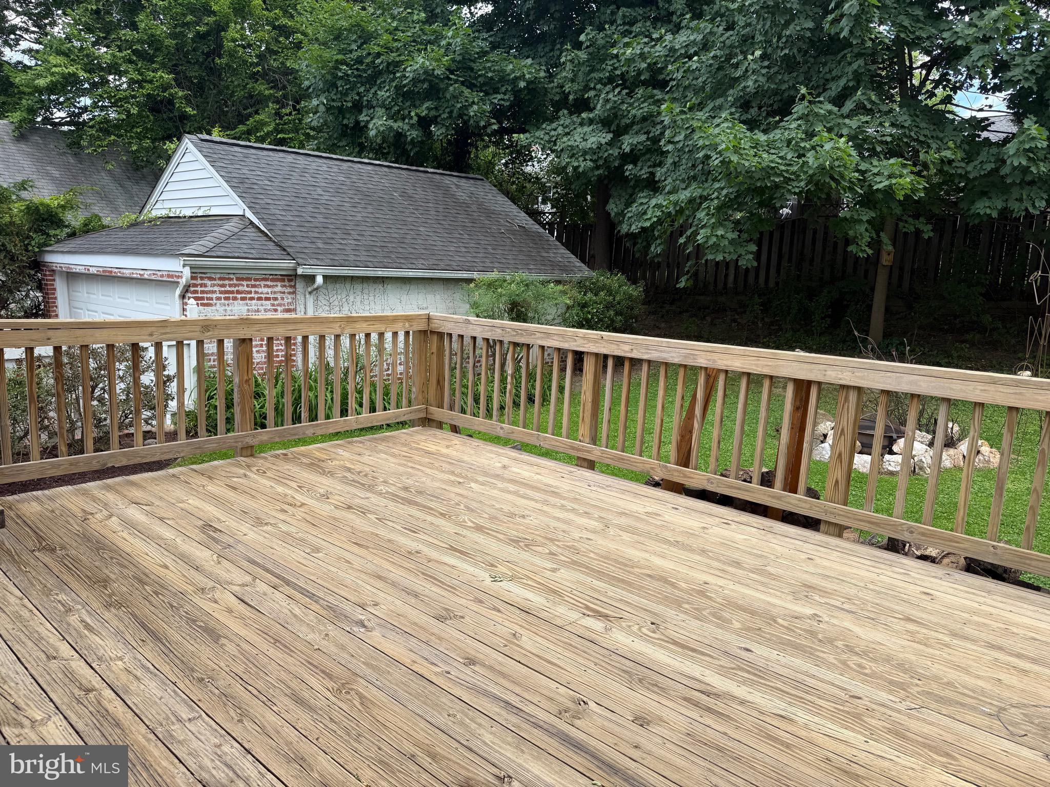 736 Dennis Avenue Silver Spring, MD 20901 - Photo 27 of 34 Deck off kitchen