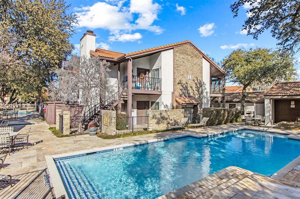 18040 Midway Road, Unit 103 Dallas, TX 75287 - Photo 26 of 37 Two pools and hot tub