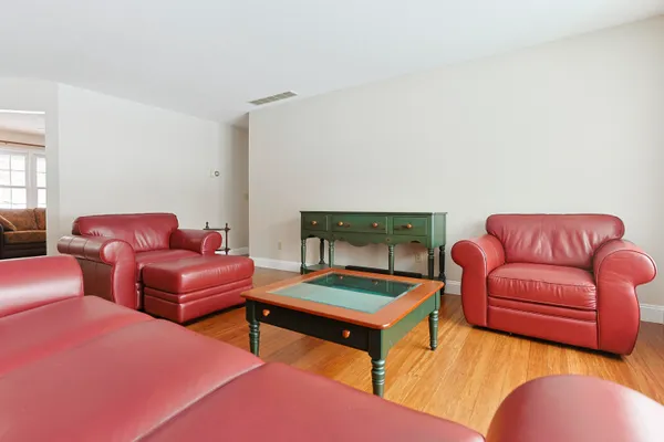 $289,900 | 1005 Winchester Court, Niles, MI 49120