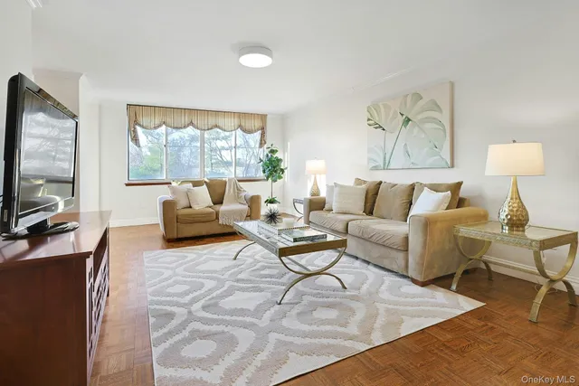 $475,000 | 1270 North Avenue, Unit 3A, New Rochelle, NY 10804