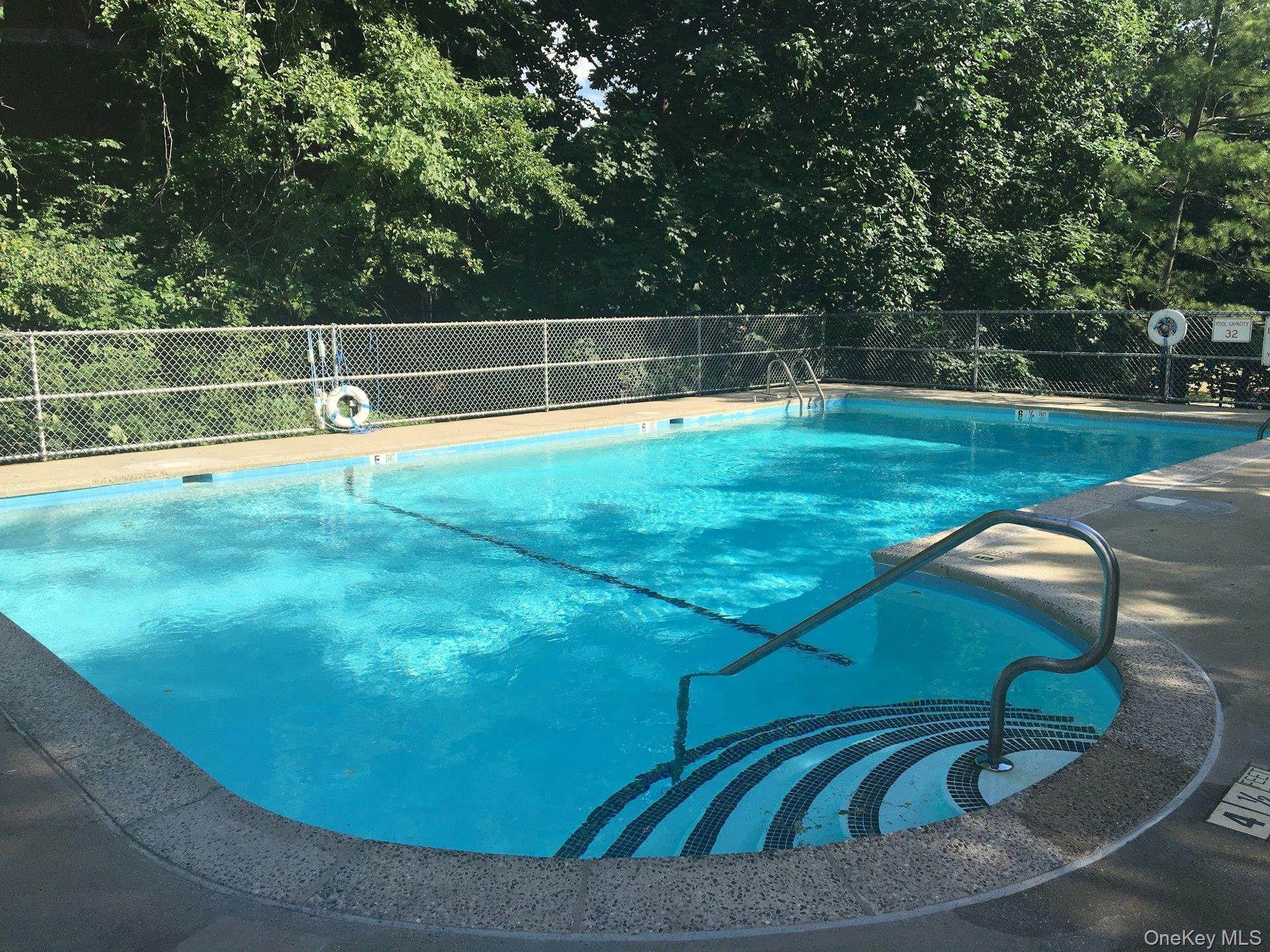 1270 North Avenue, Unit 3A New Rochelle, NY 10804 - Photo 16 of 20 Community pool