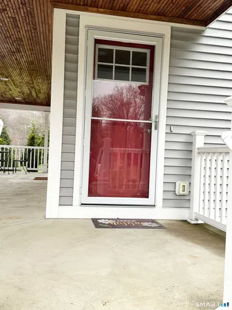 $1,900 | 8 Woodside Avenue, Seymour, CT 06483