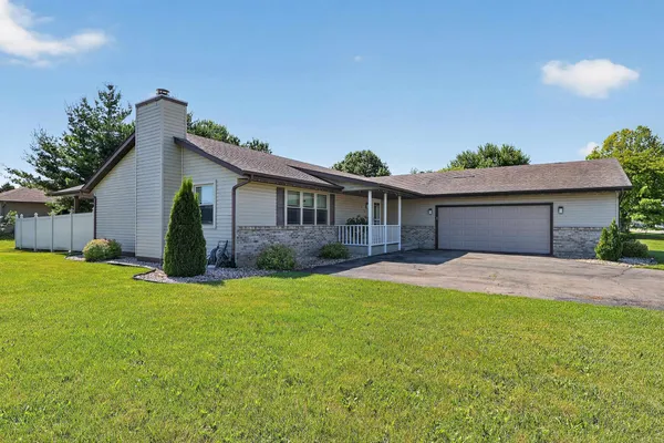 $525,000 | 3179 South Davis Drive, Beloit, WI 53511