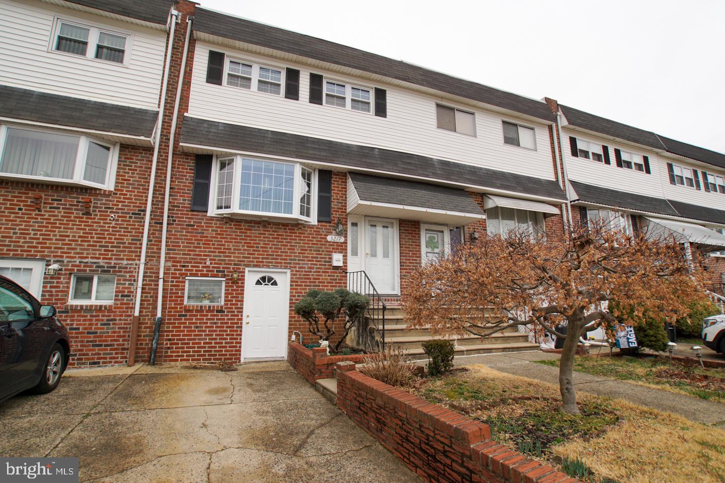 3217 Morning Glory Road Philadelphia, PA 19154 - Photo 1 of 35