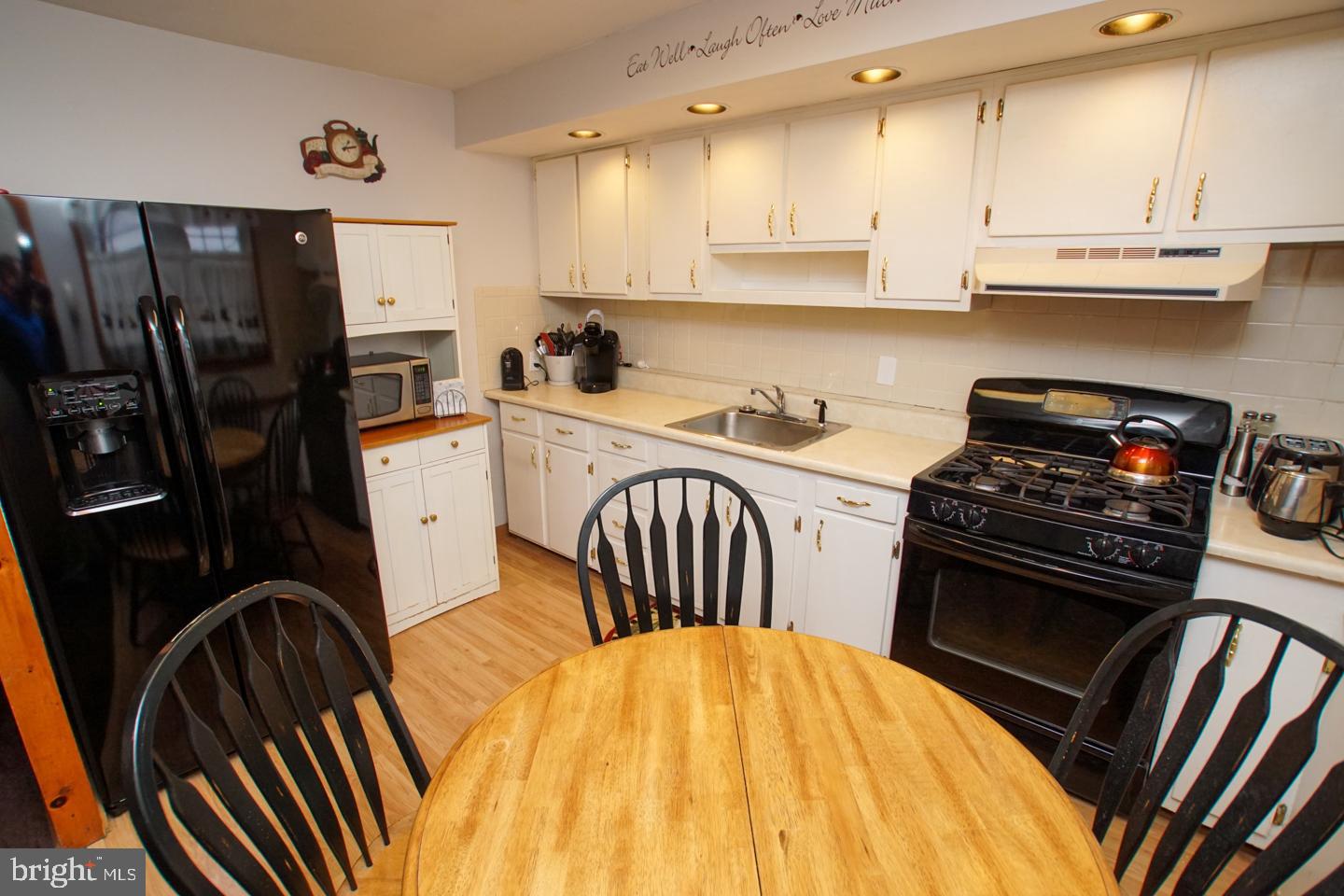 3217 Morning Glory Road Philadelphia, PA 19154 - Photo 15 of 35