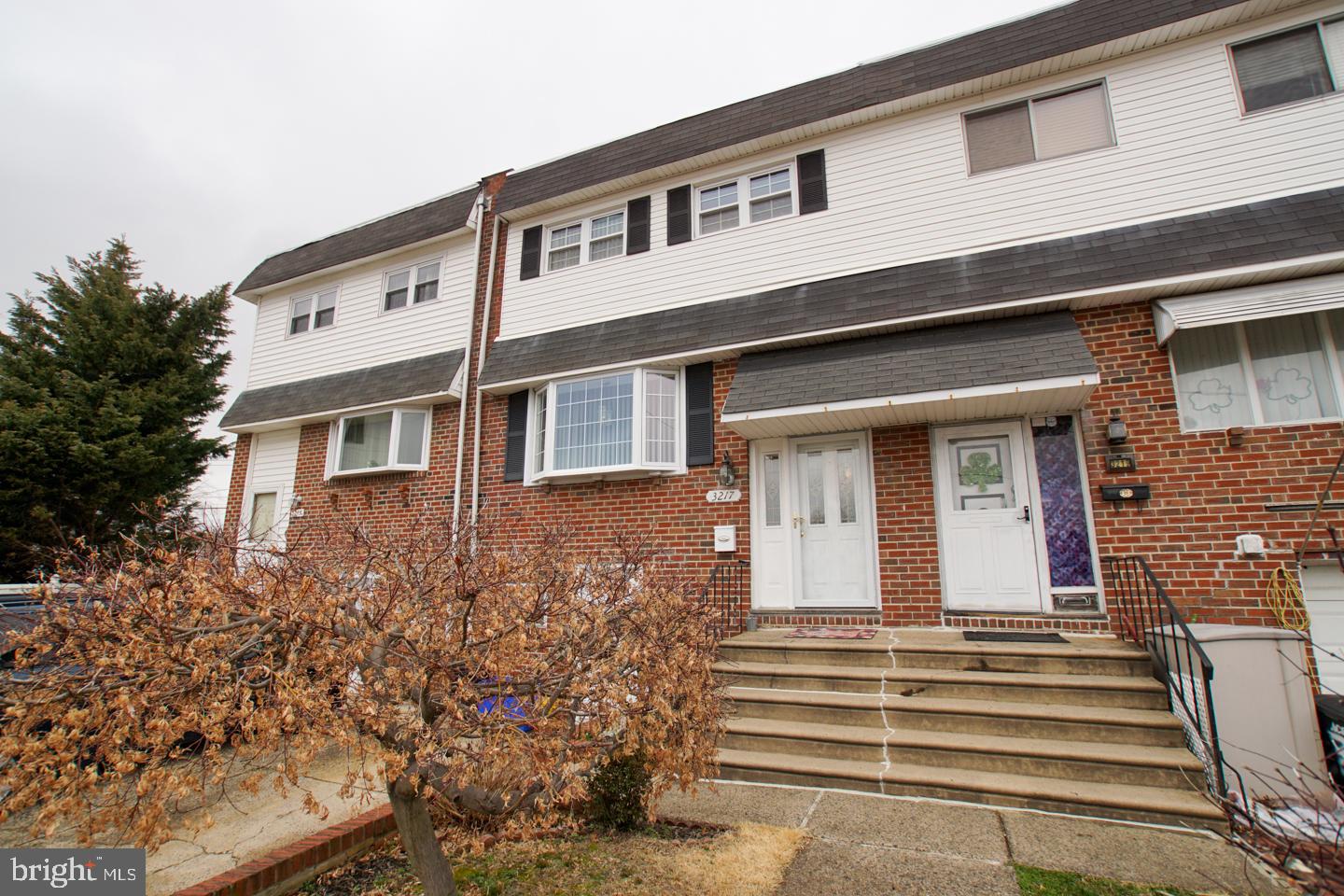 3217 Morning Glory Road Philadelphia, PA 19154 - Photo 3 of 35