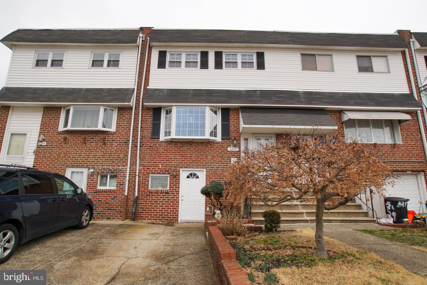 3217 Morning Glory Road Philadelphia, PA 19154 - Photo 5 of 35