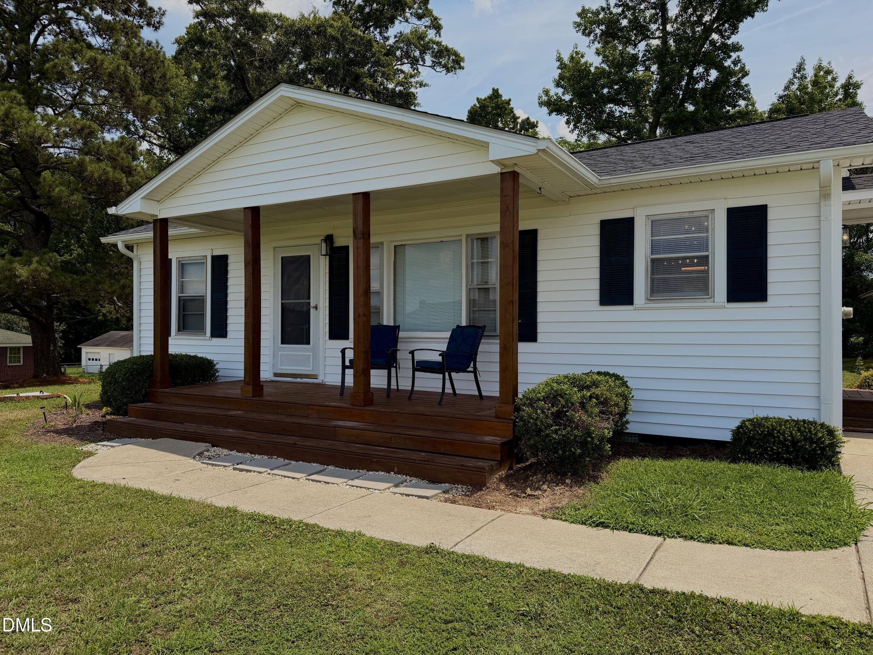 389 Luby Smith Road Princeton, NC 27569 - Photo 5 of 18