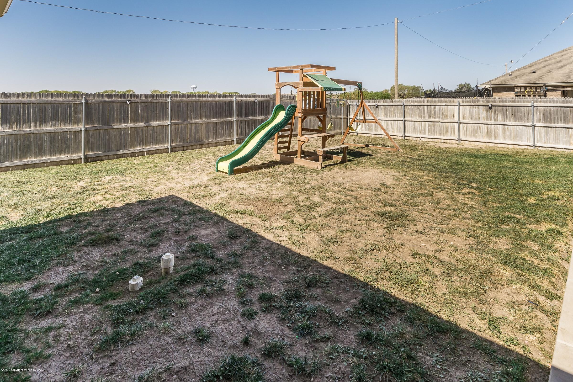 2808 Simkins Lane Amarillo, TX 79118 - Photo 16 of 20 a view of a entertaining space