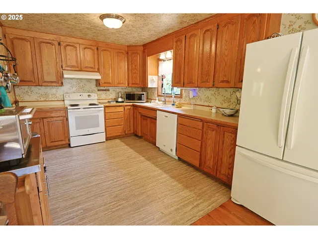 $821,750 | 95743 Haynes Way Lane, North Bend, OR 97459