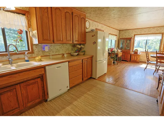 $821,750 | 95743 Haynes Way Lane, North Bend, OR 97459