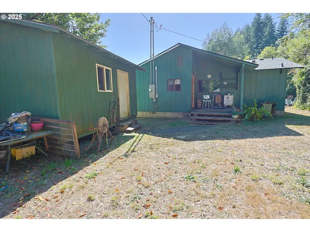 $821,750 | 95743 Haynes Way Lane, North Bend, OR 97459