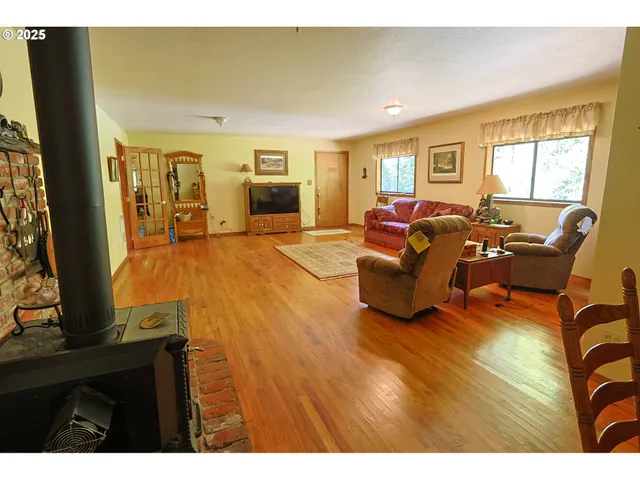 $821,750 | 95743 Haynes Way Lane, North Bend, OR 97459