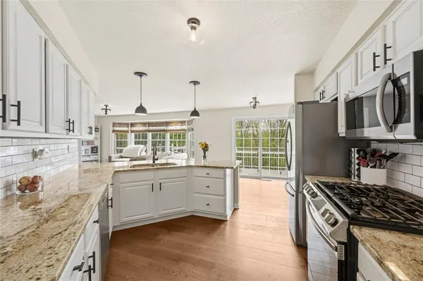 $444,900 | 1007 Fieldstone Drive, Canonsburg, PA 15317