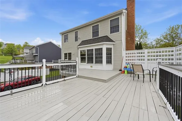 $444,900 | 1007 Fieldstone Drive, Canonsburg, PA 15317