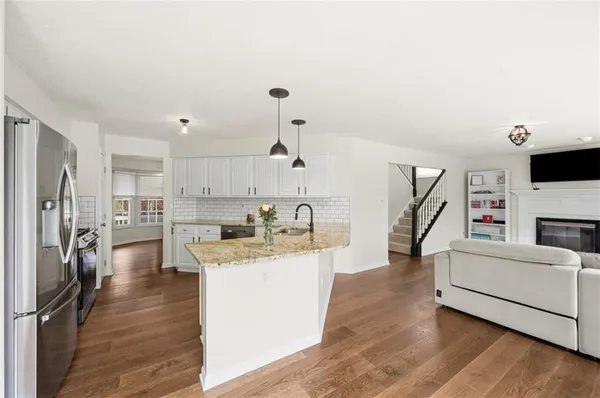 $444,900 | 1007 Fieldstone Drive, Canonsburg, PA 15317