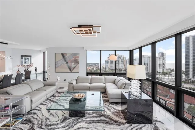 $25,000 | 4751 Gulf Shore Boulevard North, Unit 1408, Naples, FL 34103