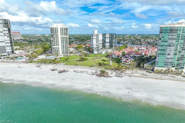 $25,000 | 4751 Gulf Shore Boulevard North, Unit 1408, Naples, FL 34103