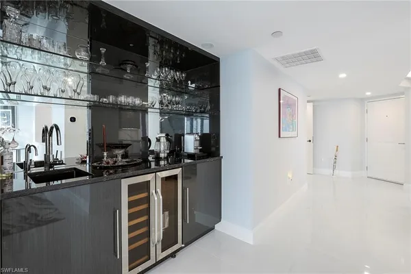 $25,000 | 4751 Gulf Shore Boulevard North, Unit 1408, Naples, FL 34103