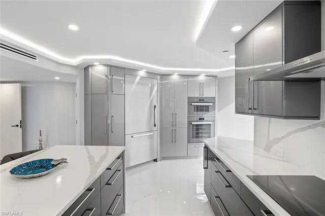 $25,000 | 4751 Gulf Shore Boulevard North, Unit 1408, Naples, FL 34103