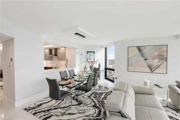 $25,000 | 4751 Gulf Shore Boulevard North, Unit 1408, Naples, FL 34103