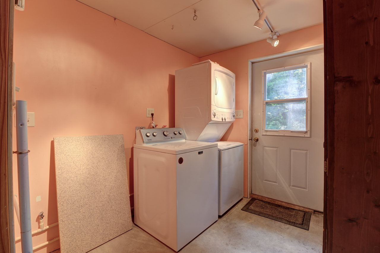 1015 Thome Road Albany, IL 61230 - Photo 6 of 28