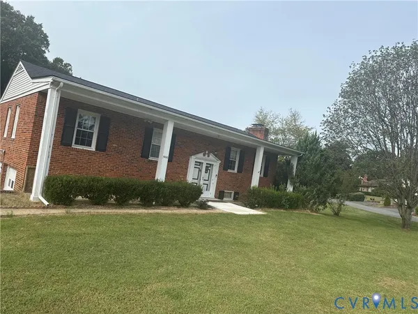 $2,500 | 5000 Vauxhall Court, Richmond, VA 23234
