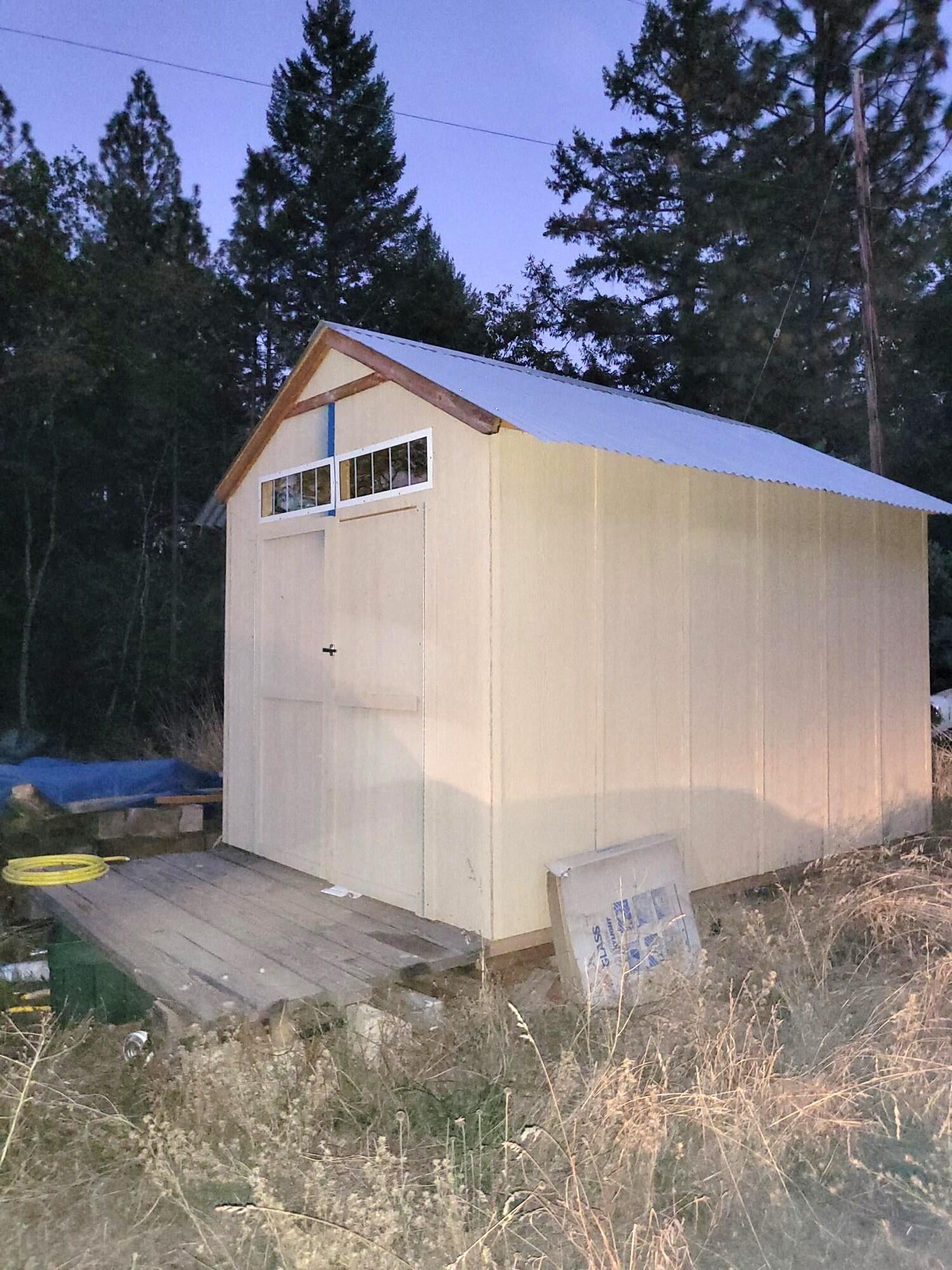 2085 Abegg Road Merlin, OR 97532 - Photo 12 of 16 20221007_191353