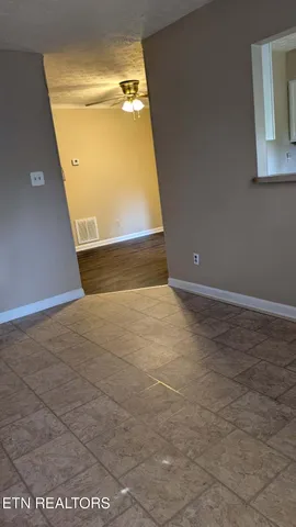 $1,400 | 6907 Kings Crossing Way, Knoxville, TN 37918