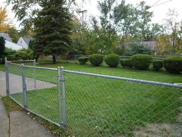 2055 Harvard Road Berkley, MI 48072 - Photo 19 of 19 Backyard.jpg