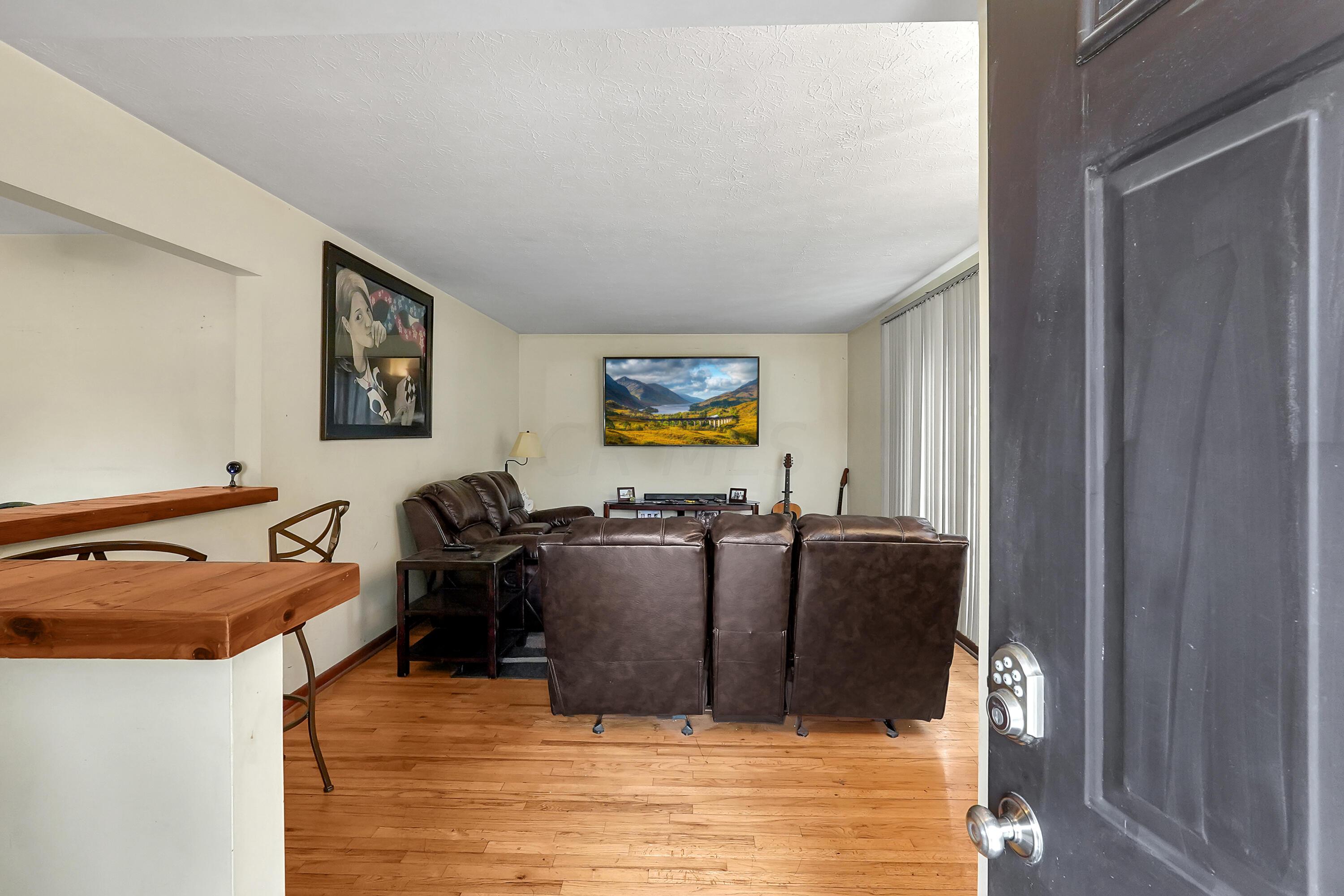 16-print-124-marilla-rd